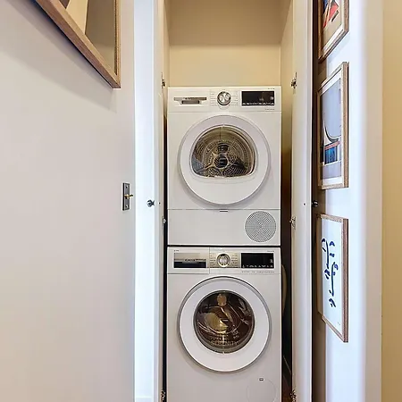 Spacious Flat In The Heart Of