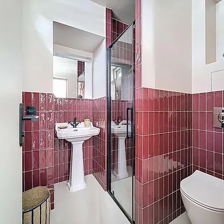 דירה Spacious Flat In The Heart Of דוביל